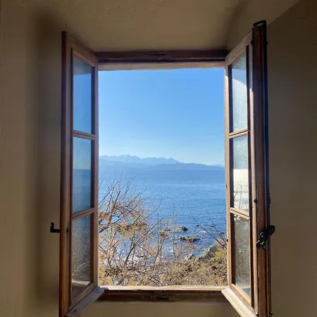A Casa Di U Scogliu Maison Les Pieds Dans L Eau Cap Corse