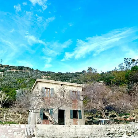 A Casa Di U Scogliu Maison Les Pieds Dans L Eau Cap Corse Villa