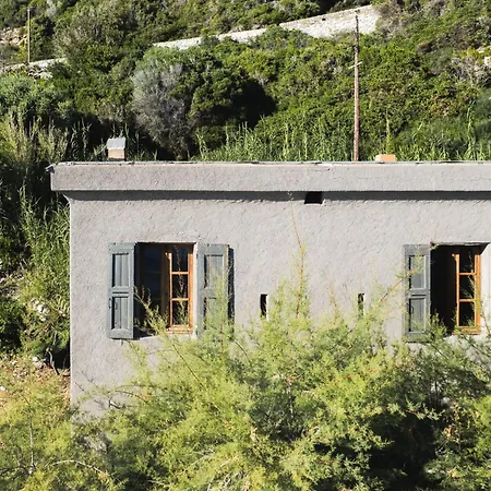 Villa A Casa Di U Scogliu Maison Les Pieds Dans L Eau Cap Corse Canari