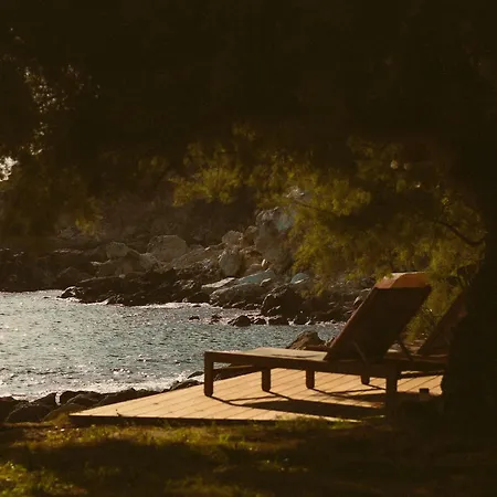 A Casa Di U Scogliu Maison Les Pieds Dans L Eau Cap Corse Villa